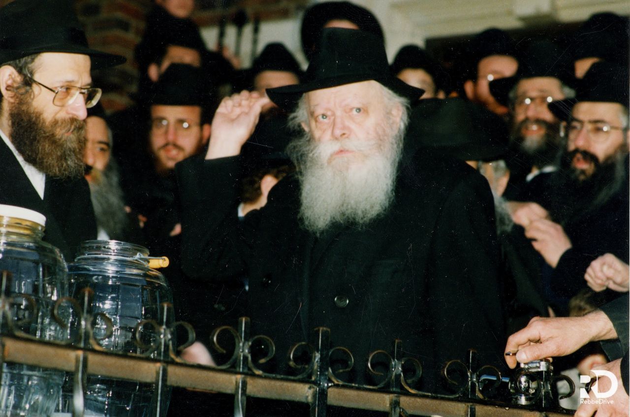 ודאי שהקב"ה יראה ניסים גדולים יותר